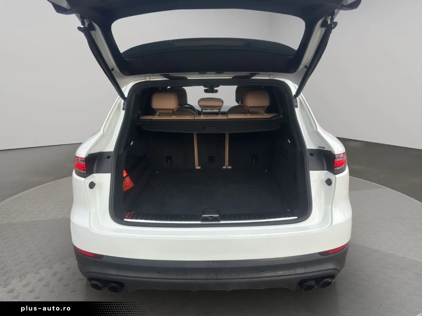 PORSCHE Cayenne Platinum Edition