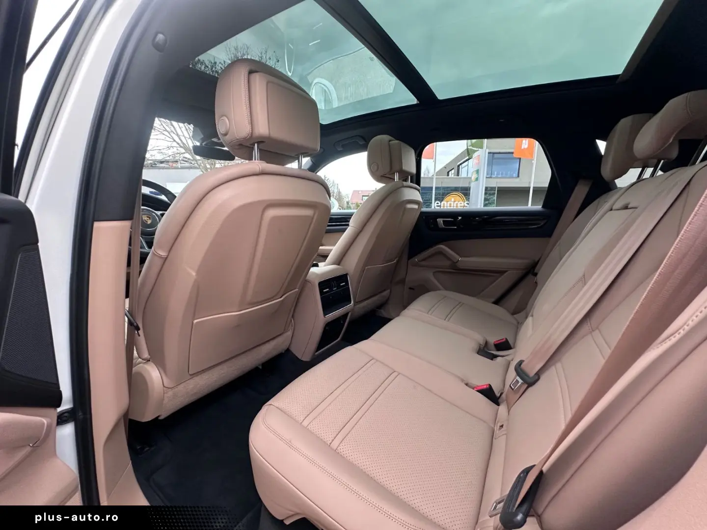 PORSCHE Cayenne Platinum Edition