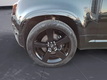 LAND ROVER Defender 5.0 P525 Kompressor V8 110 Navi Leder G