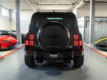 LAND ROVER Defender 5.0 V8 AHK HUD PANO MERIDIAN MILLTEK