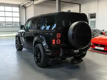 LAND ROVER Defender 5.0 V8 AHK HUD PANO MERIDIAN MILLTEK
