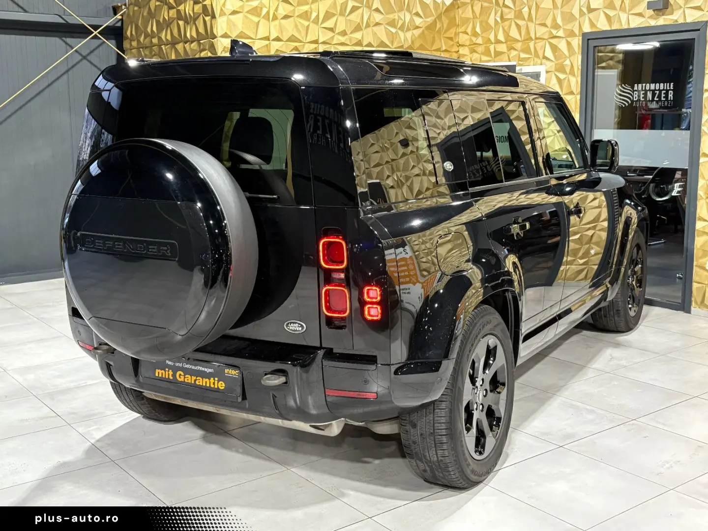 LAND ROVER Defender 110 X-Dynamic SE P400 PANO MEMORY 360