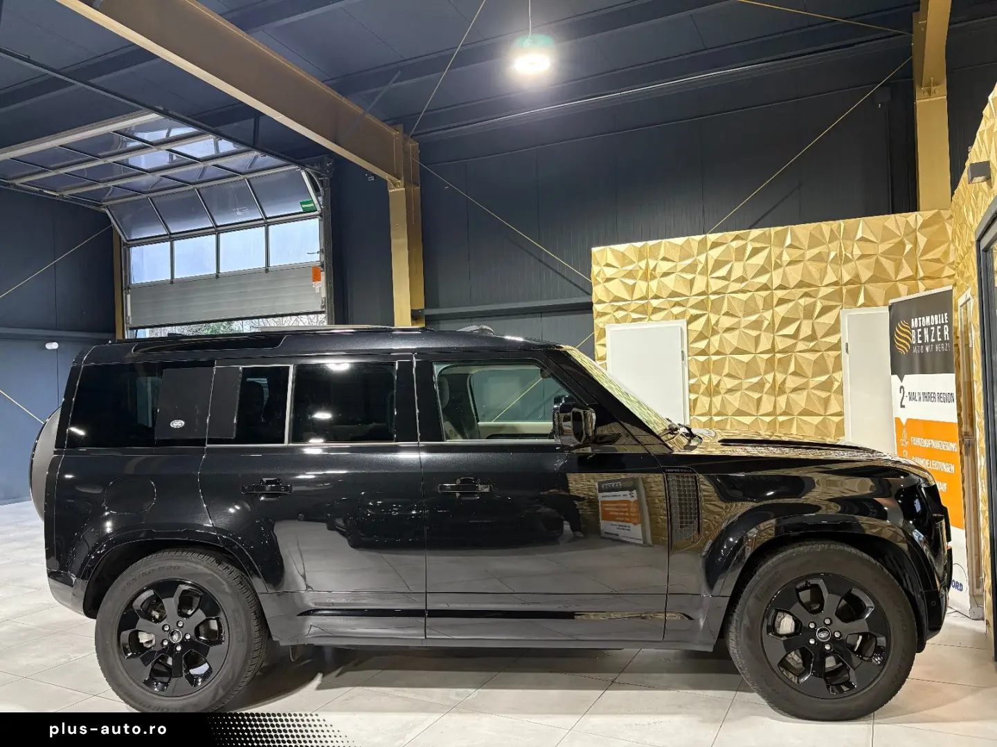 LAND ROVER Defender 110 X-Dynamic SE P400 PANO MEMORY 360