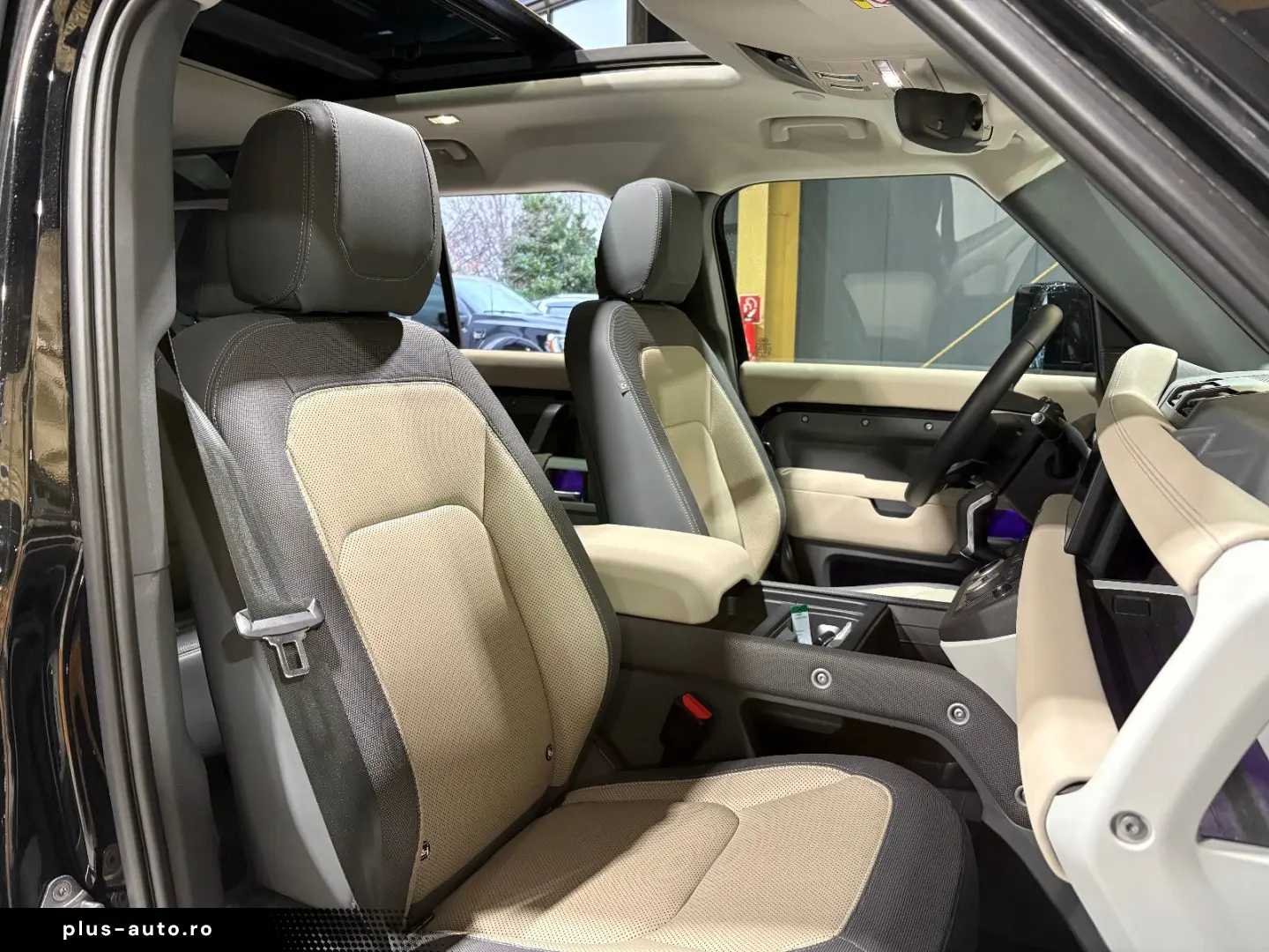 LAND ROVER Defender 110 X-Dynamic SE P400 PANO MEMORY 360