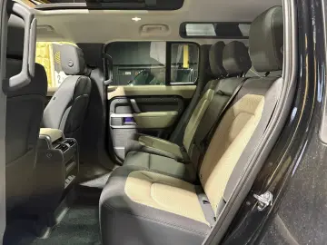 LAND ROVER Defender 110 X-Dynamic SE P400 PANO MEMORY 360