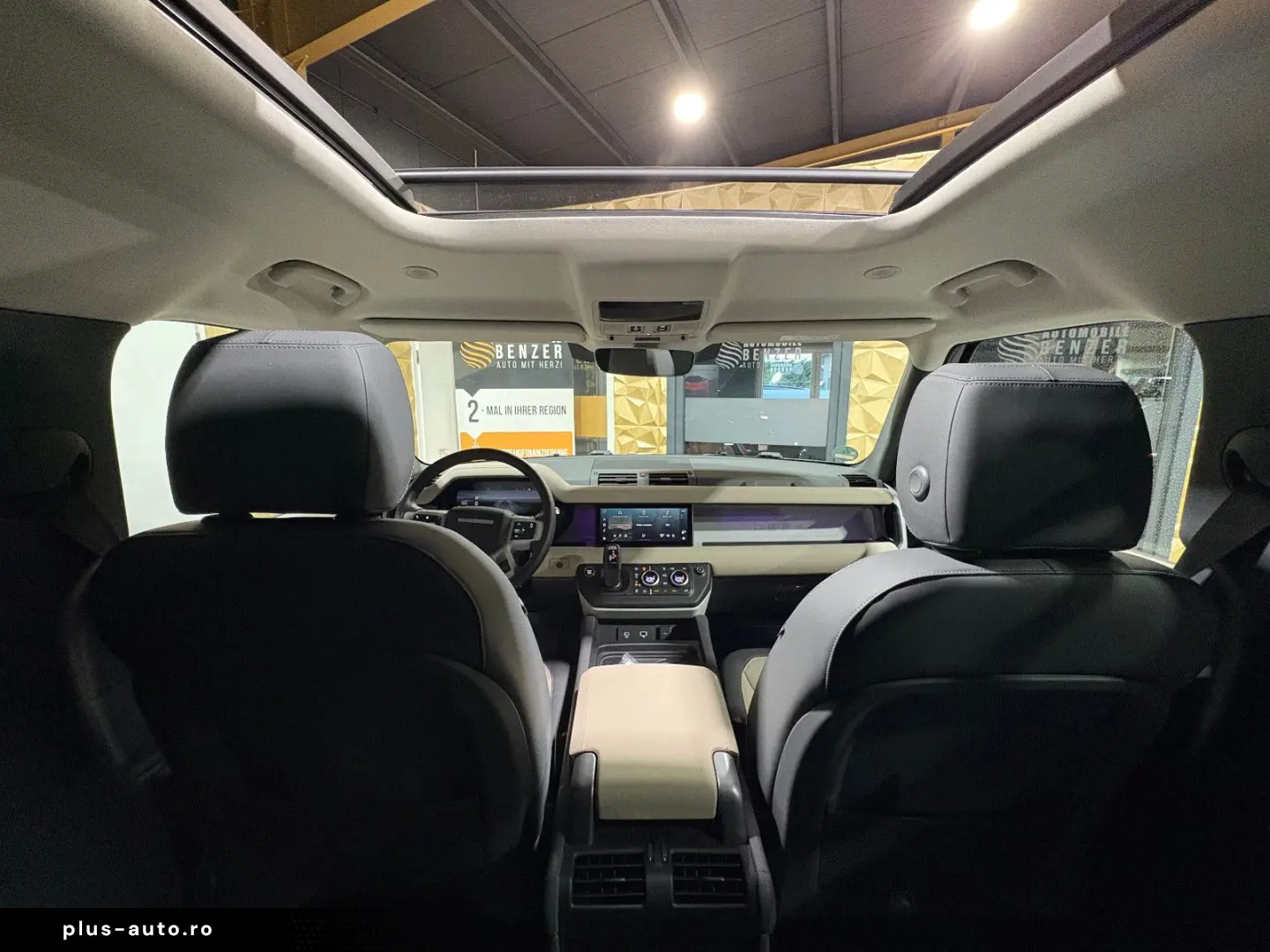 LAND ROVER Defender 110 X-Dynamic SE P400 PANO MEMORY 360