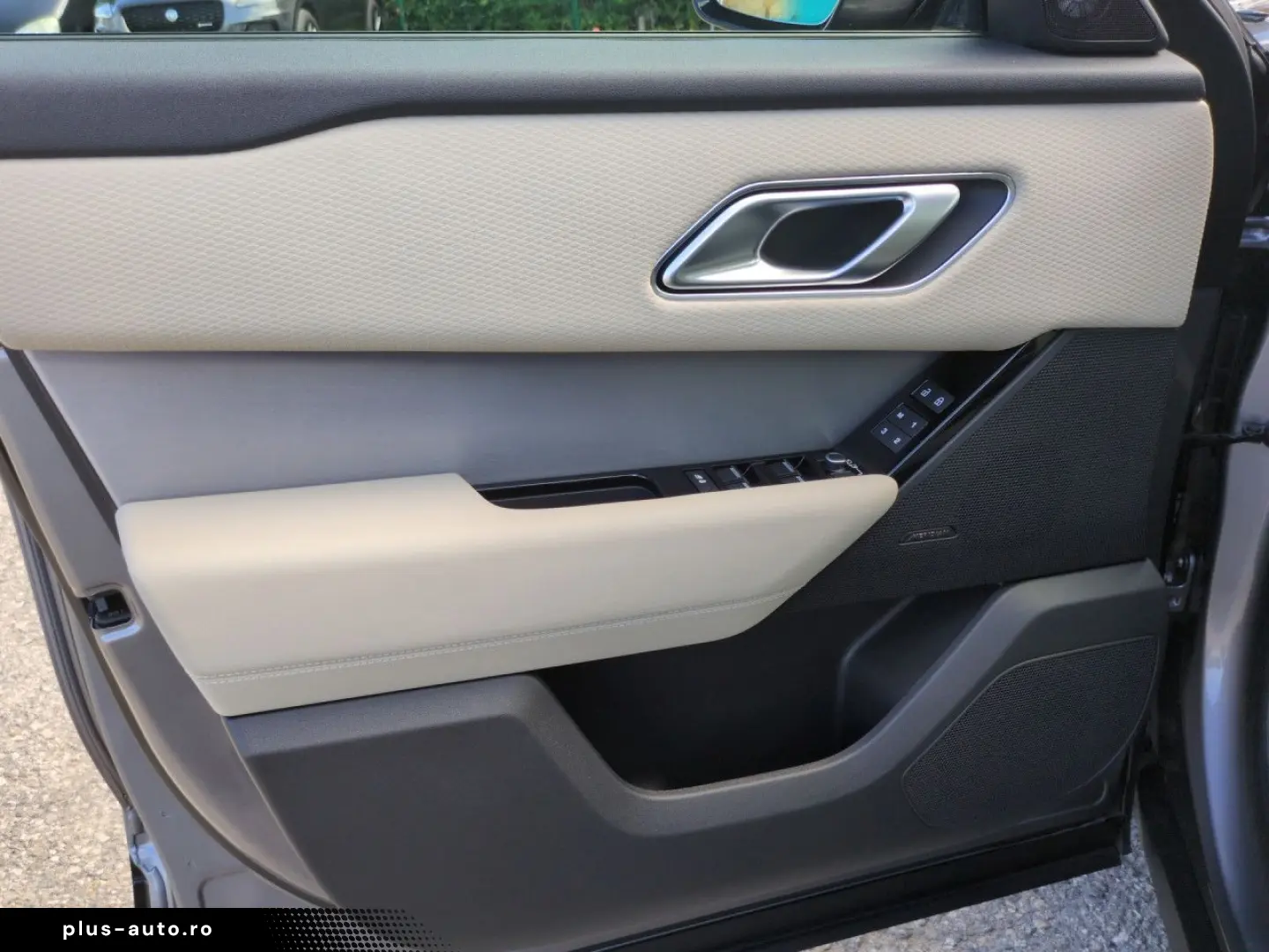 LAND ROVER Range Rover Velar D200 R-Dynamic SE HeadUp Pa