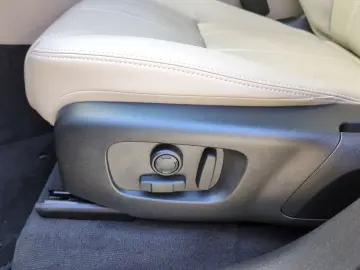 LAND ROVER Range Rover Velar D200 R-Dynamic SE HeadUp Pa