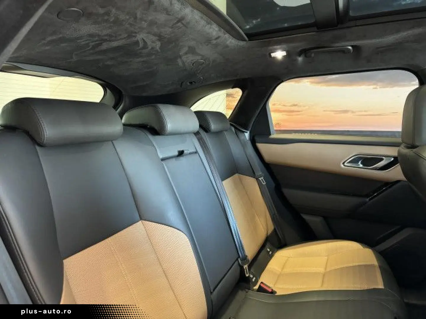 LAND ROVER Range Rover Velar D300 Autobio BlackPack HUD 22