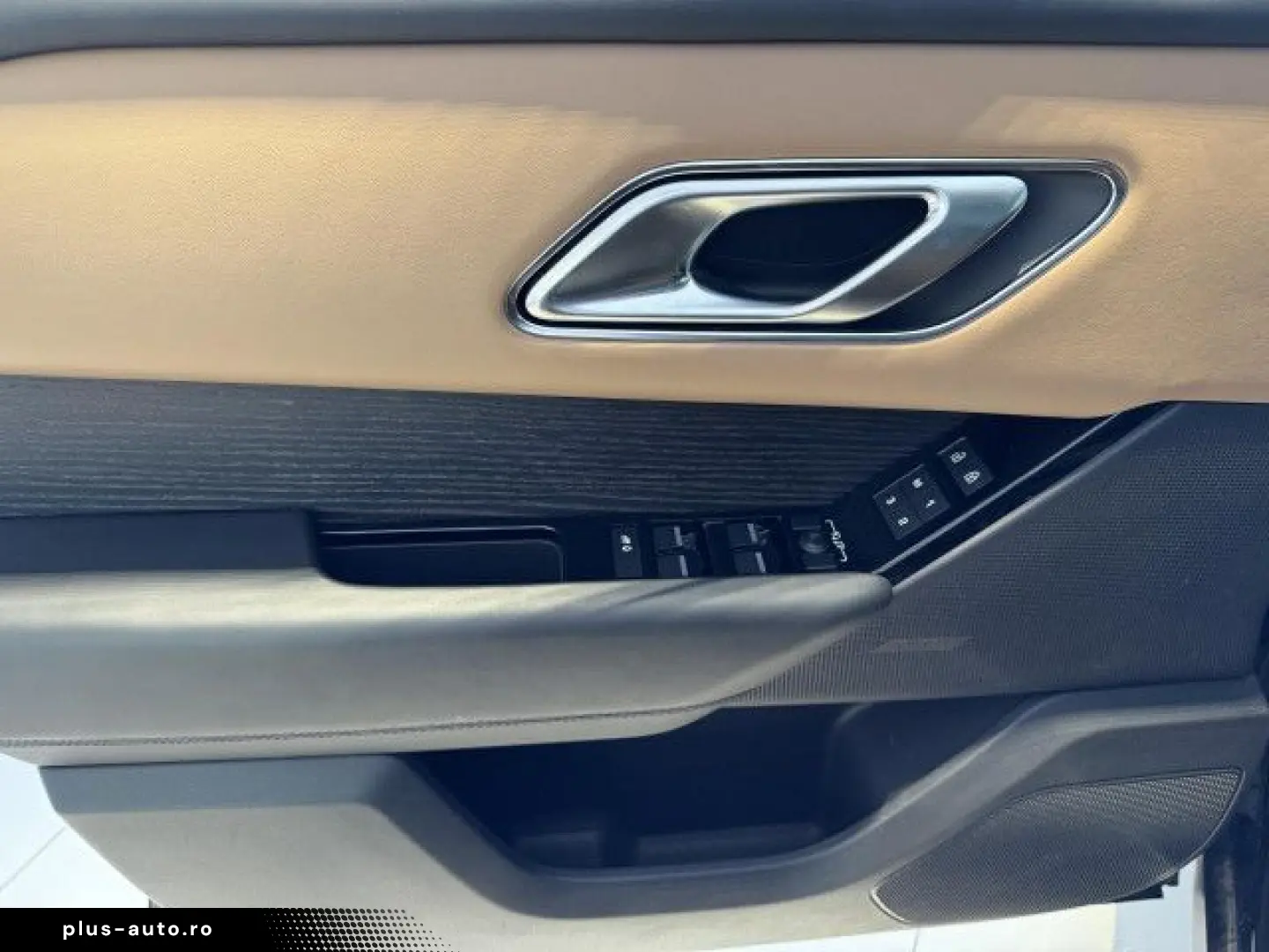 LAND ROVER Range Rover Velar D300 Autobio BlackPack HUD 22