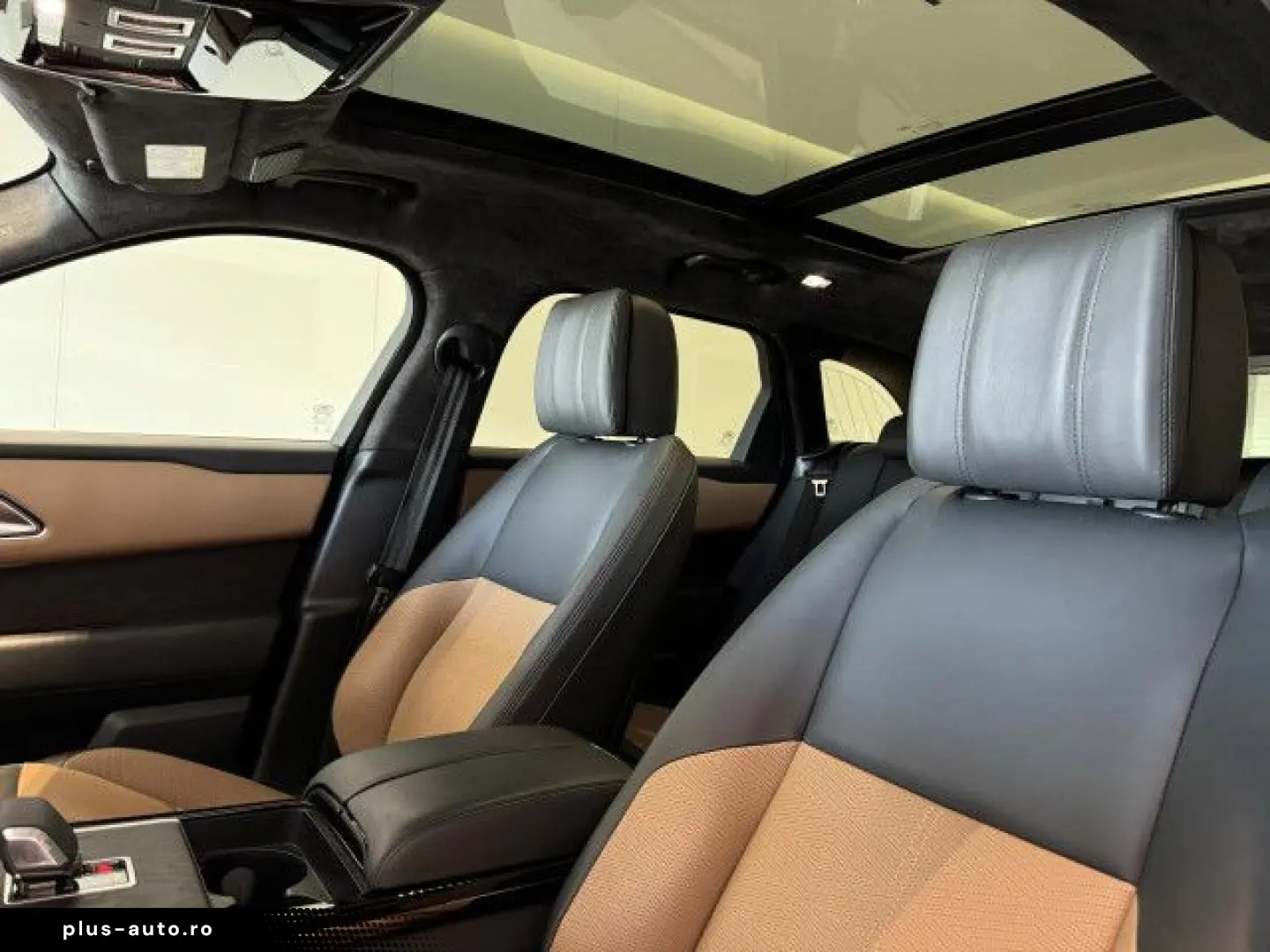 LAND ROVER Range Rover Velar D300 Autobio BlackPack HUD 22