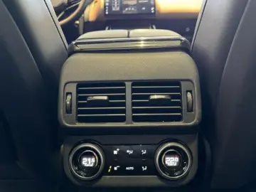 LAND ROVER Range Rover Velar D300 Autobio BlackPack HUD 22