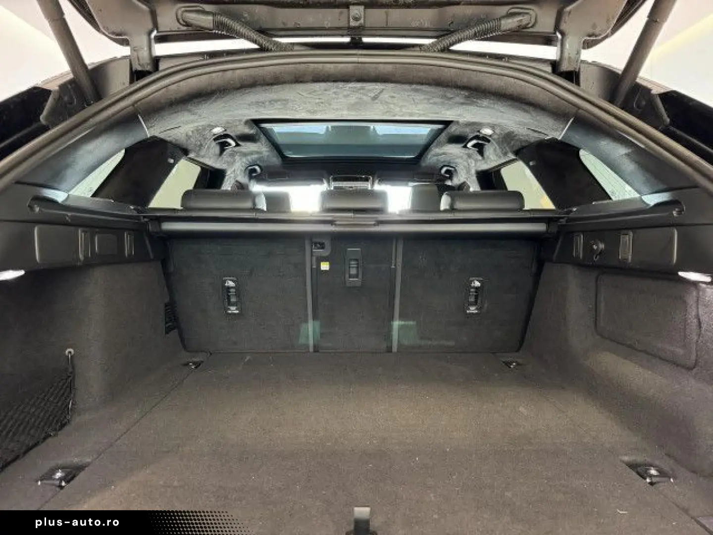 LAND ROVER Range Rover Velar D300 Autobio BlackPack HUD 22