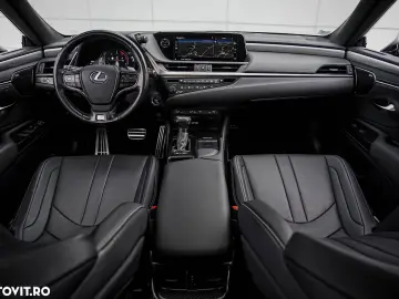 Lexus Seria ES 300h Style Edition