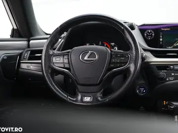 Lexus Seria ES 300h Style Edition