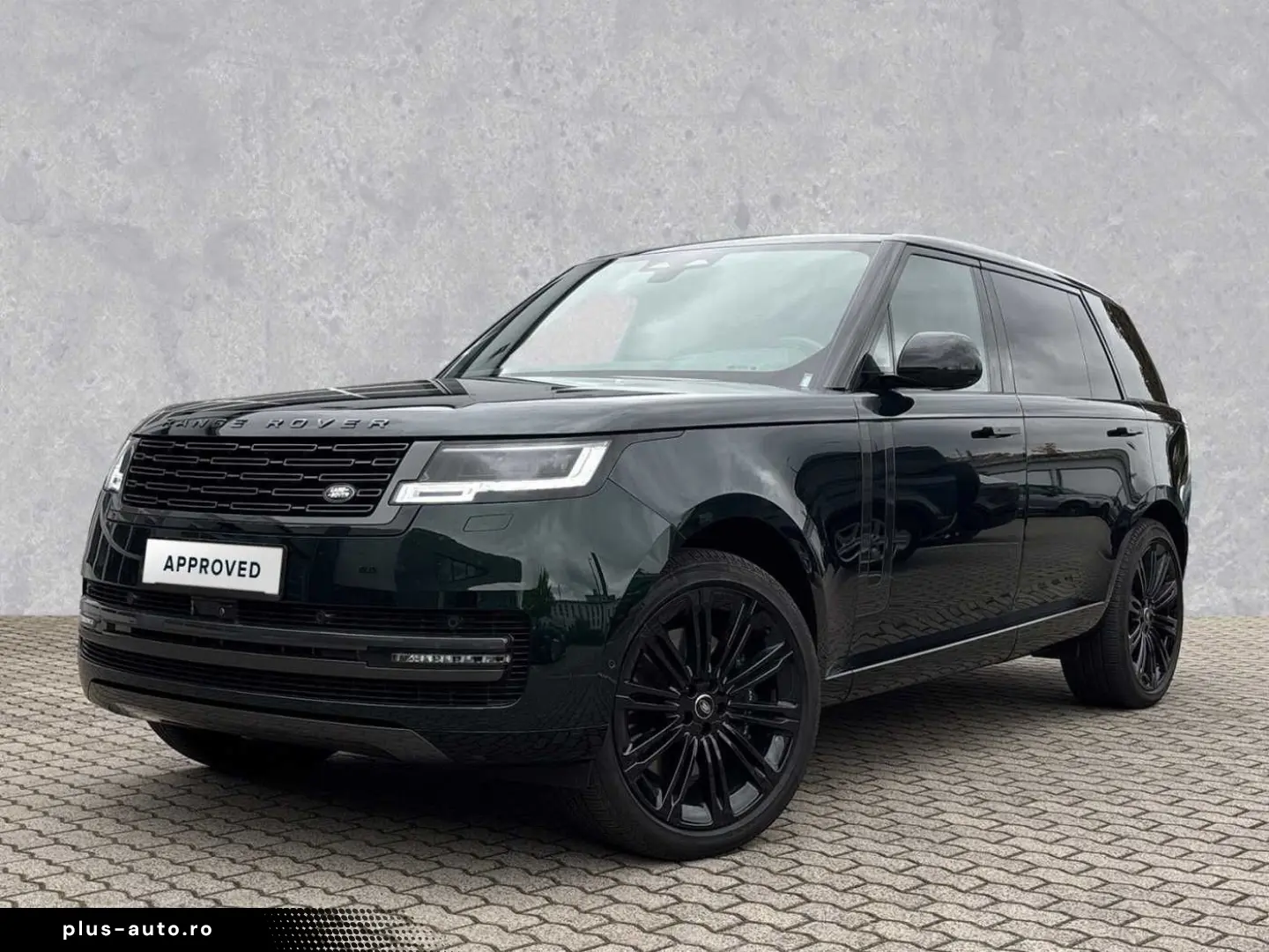 LAND ROVER Range Rover P530 LWB Autobiography British Racin