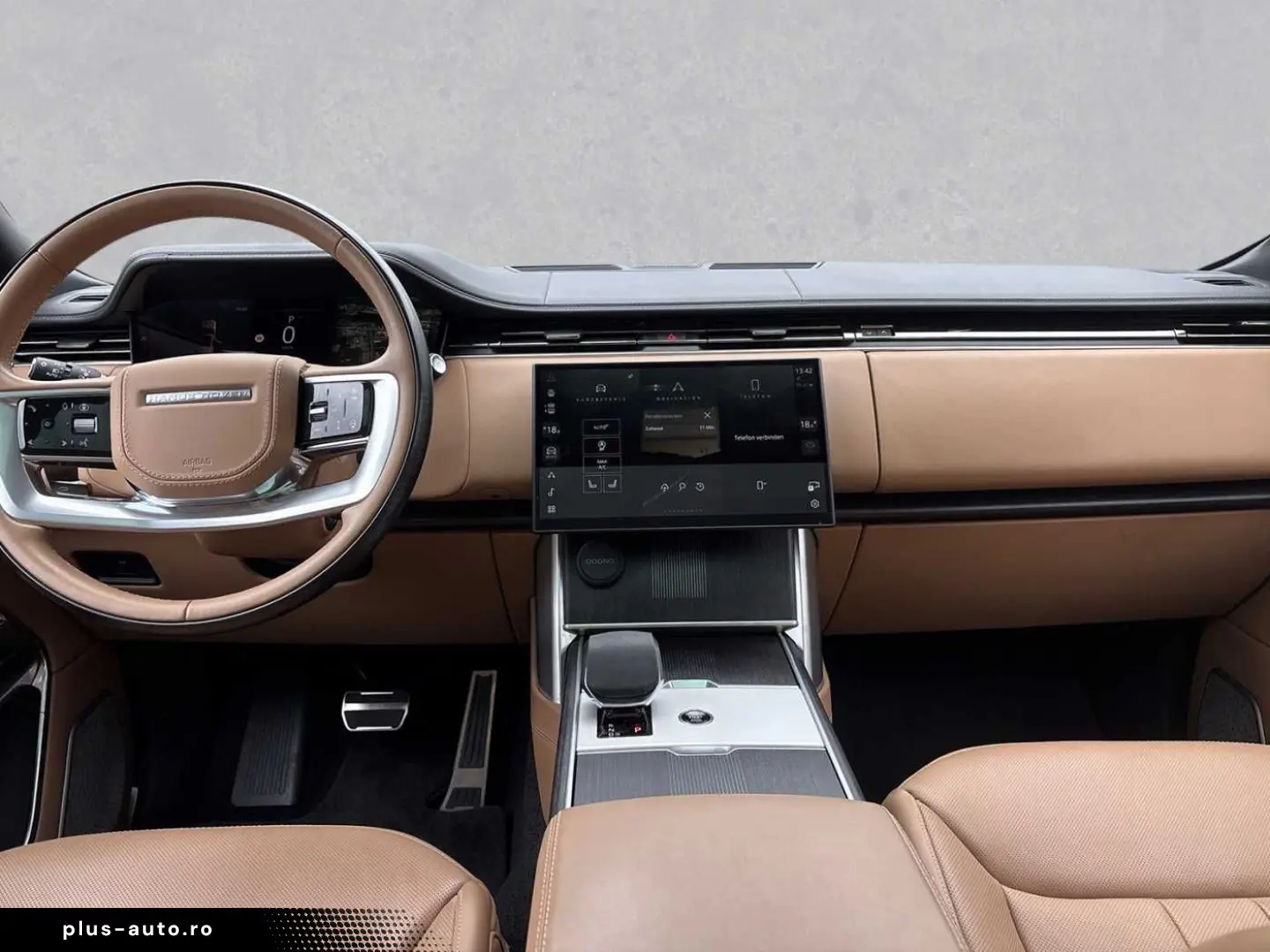 LAND ROVER Range Rover P530 LWB Autobiography British Racin