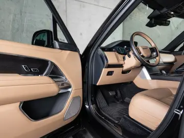 LAND ROVER Range Rover D350 Autobiography LWB 7.SEATS