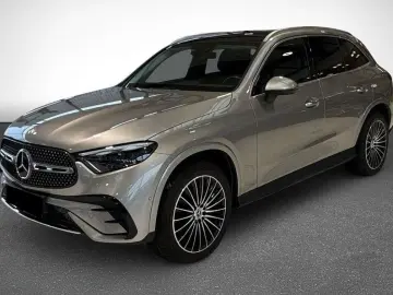 MERCEDES-BENZ GLC 300 de 4M Pano Head Up 360K Digital light