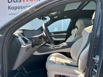 BMW X6 M Competition Bowers Sky Lounge AHK