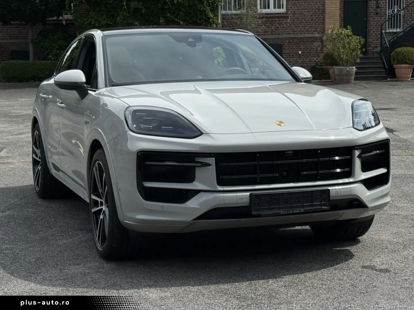 PORSCHE Cayenne E-Hybrid  Coupe KREIDE-BEIGE SPORTDESIGN