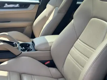 PORSCHE Cayenne E-Hybrid  Coupe KREIDE-BEIGE SPORTDESIGN