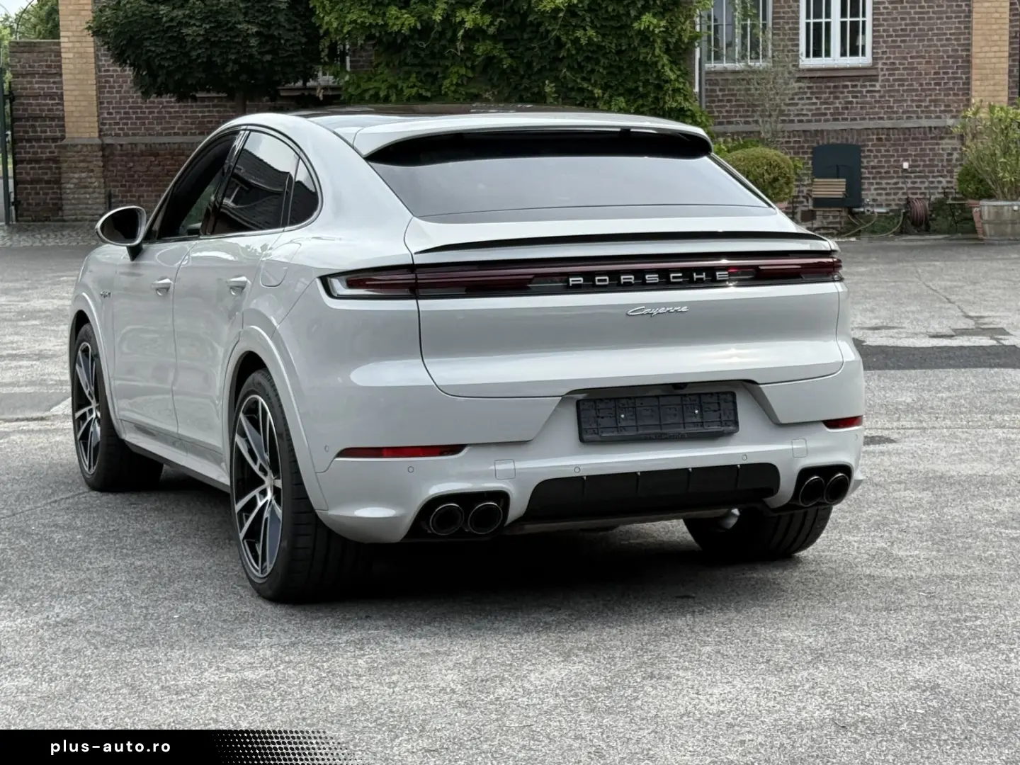 PORSCHE Cayenne E-Hybrid  Coupe KREIDE-BEIGE SPORTDESIGN