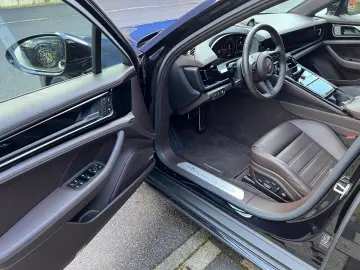 PORSCHE Panamera 4 S E-Hybrid · Sport Design · Clubleder
