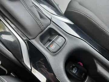 Toyota Corolla 1.8 HSD Dynamic