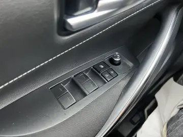 Toyota Corolla 1.8 HSD Dynamic