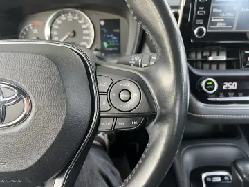 Toyota Corolla 1.8 HSD Dynamic