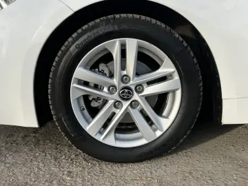 Toyota Corolla 1.8 HSD Dynamic