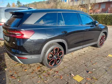 SKODA Kodiaq 2.0 TDI 4x4 Sel. 7 Si AHK voll neues Mod.