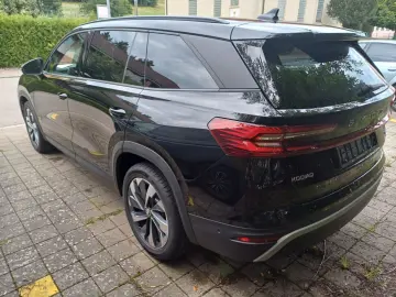 SKODA Kodiaq 2.0 TDI 4x4 Sel. 7 Si AHK voll neues Mod.