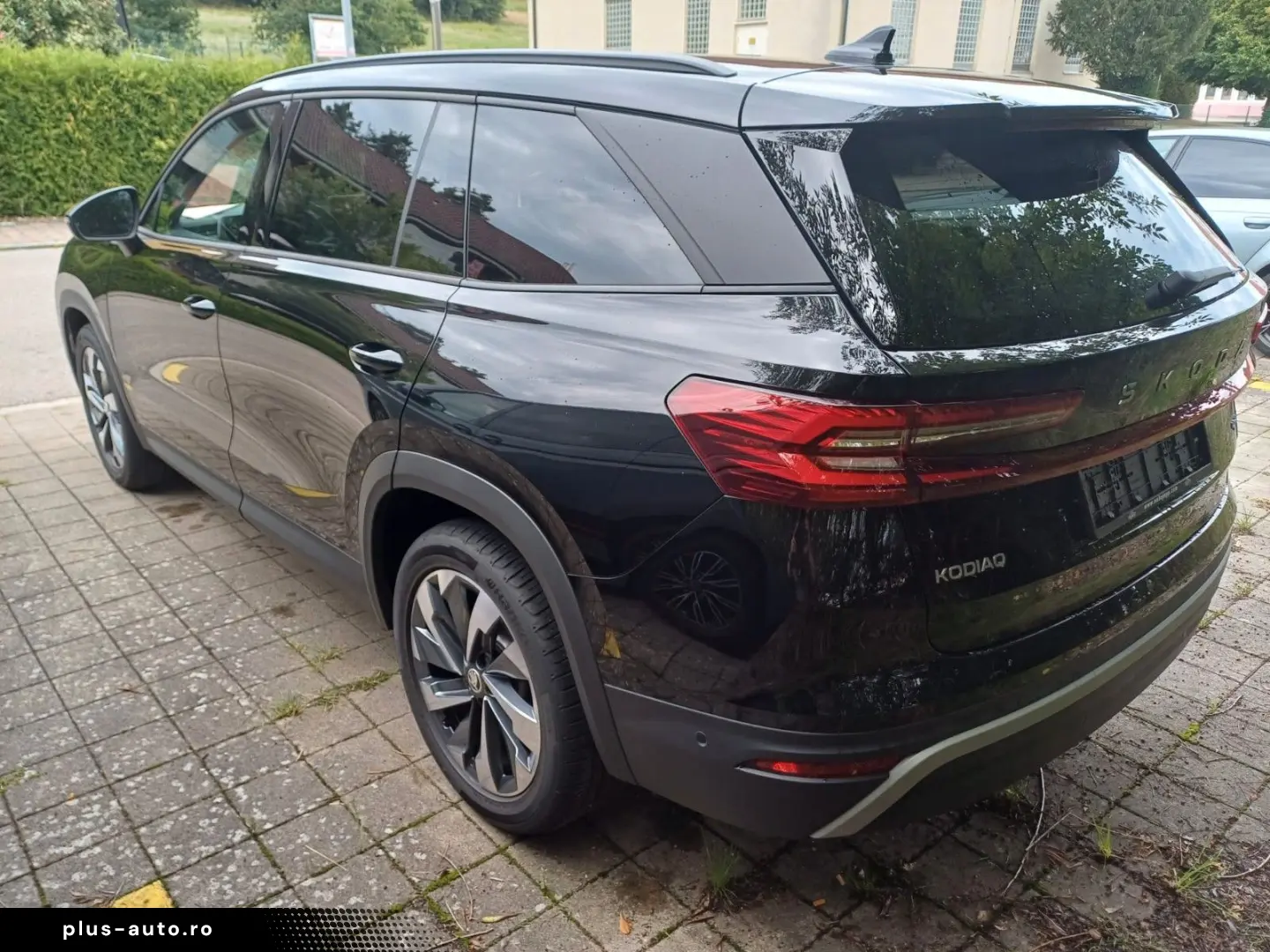 SKODA Kodiaq 2.0 TDI 4x4 Sel. 7 Si AHK voll neues Mod.