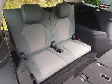 SKODA Kodiaq 2.0 TDI 4x4 Sel. 7 Si AHK voll neues Mod.