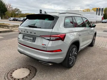 SKODA Kodiaq FL RS 4x4 2.0 TSI 180 kW 1. Hand