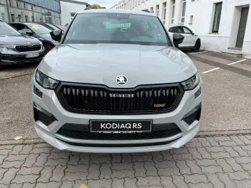 SKODA Kodiaq FL RS 4x4 2.0 TSI 180 kW 1. Hand
