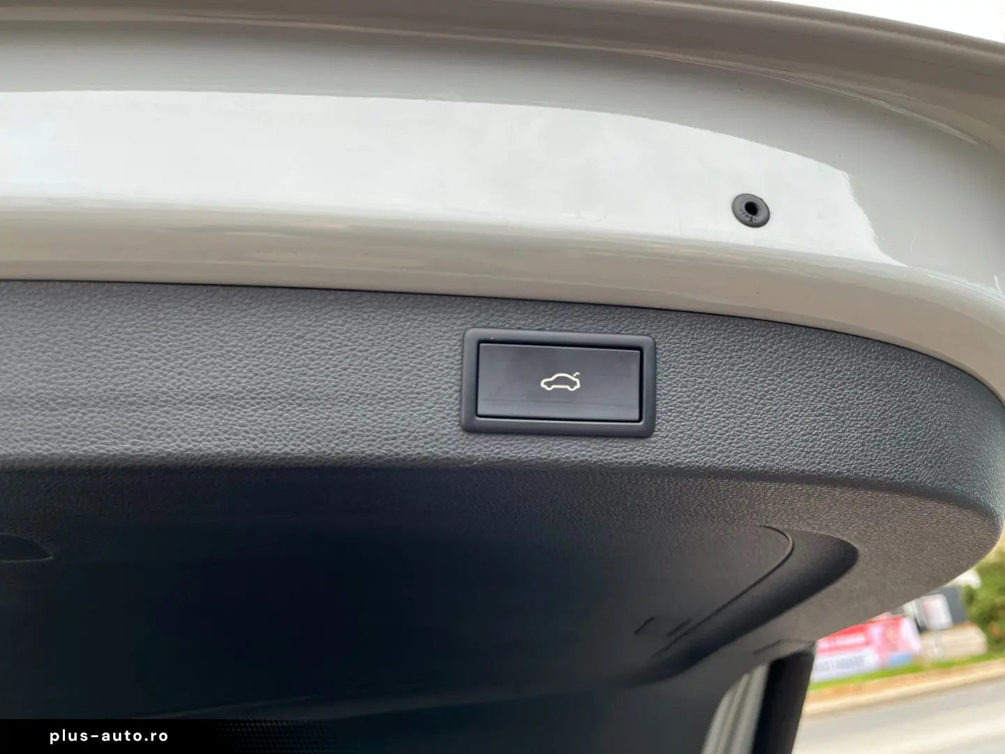 SKODA Kodiaq FL RS 4x4 2.0 TSI 180 kW 1. Hand