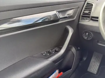 SKODA Karoq Style 4x4 2.0 TDI 110 kW  Navi