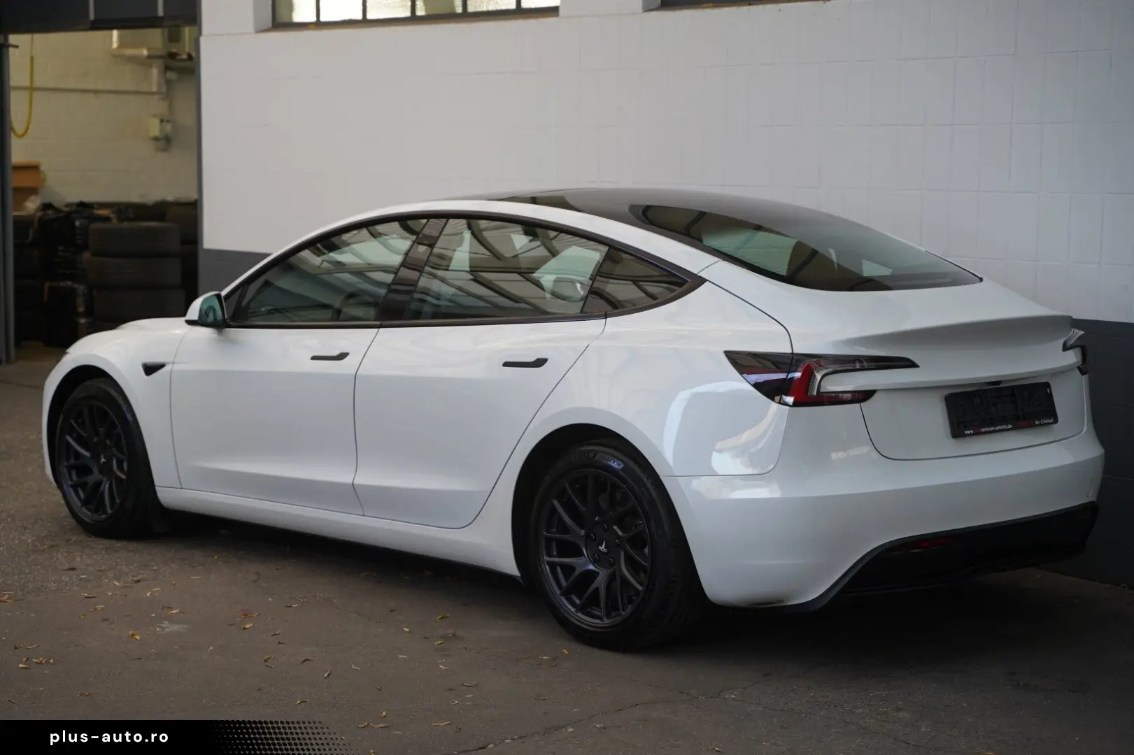 TESLA Model 3 Long Range AWD  Highland HW4
