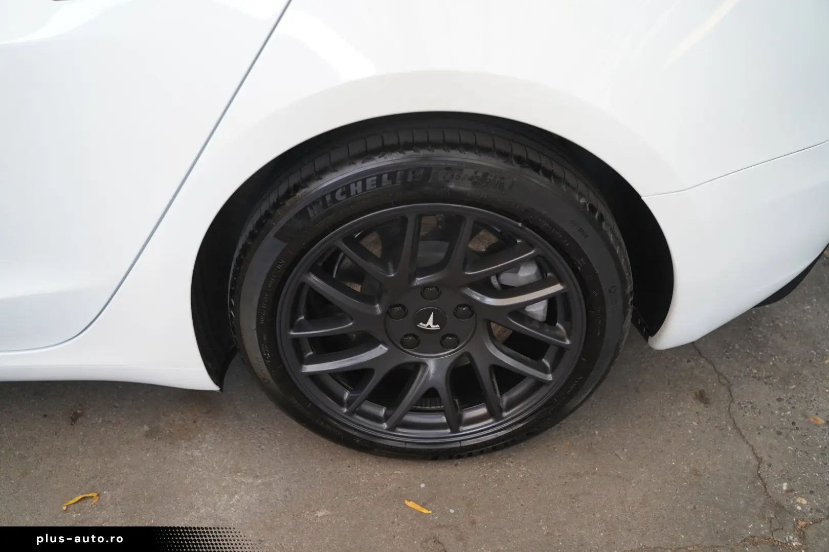 TESLA Model 3 Long Range AWD  Highland HW4