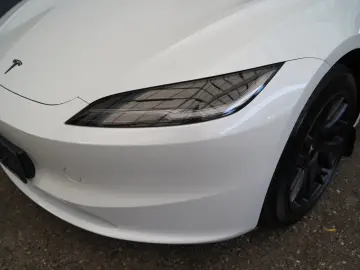 TESLA Model 3 Long Range AWD  Highland HW4
