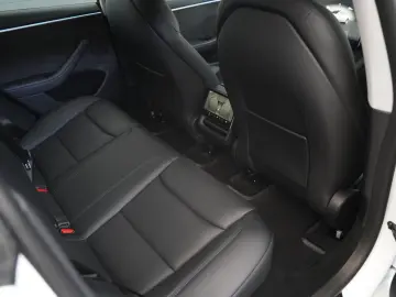 TESLA Model 3 Long Range AWD  Highland HW4