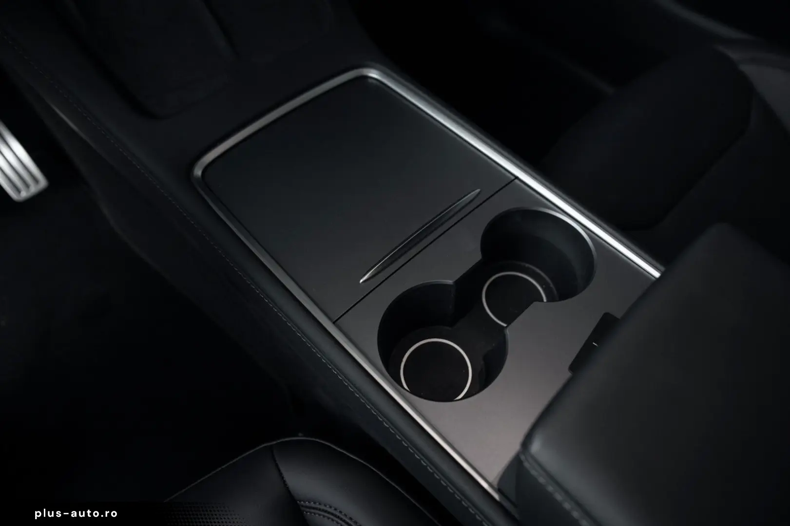 TESLA Model Y Performance AWD MY2023 AHK Unfallfrei