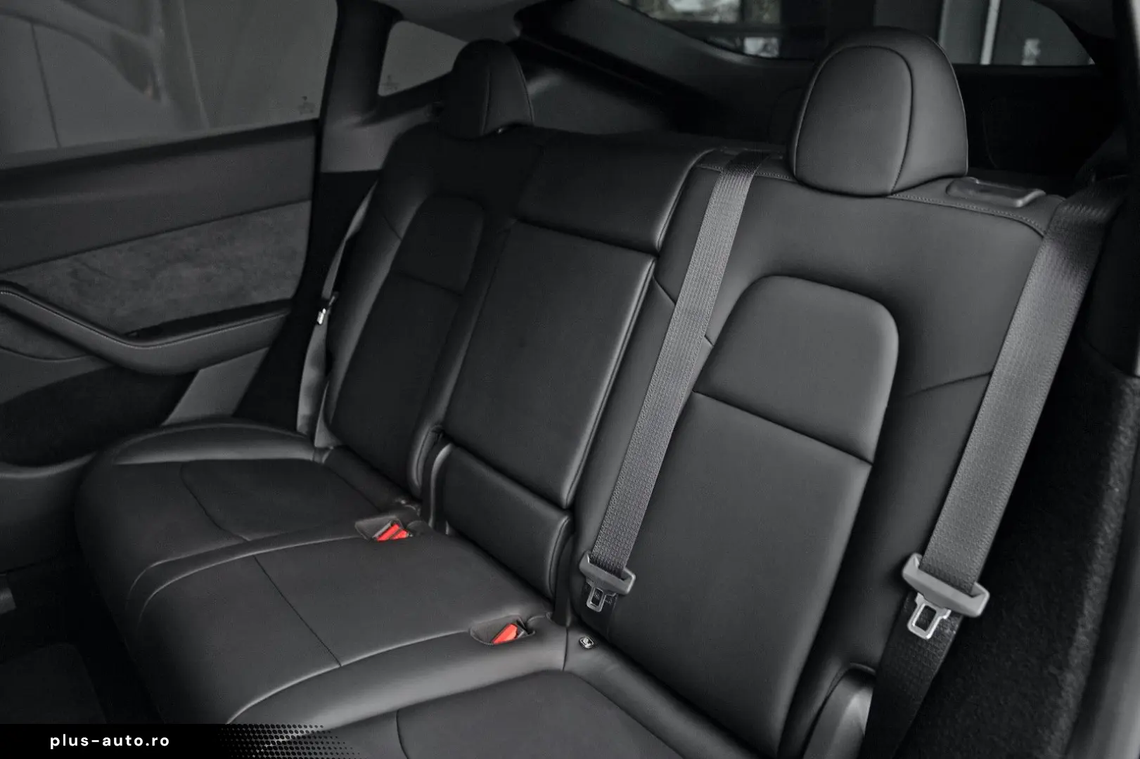 TESLA Model Y Performance AWD MY2023 AHK Unfallfrei