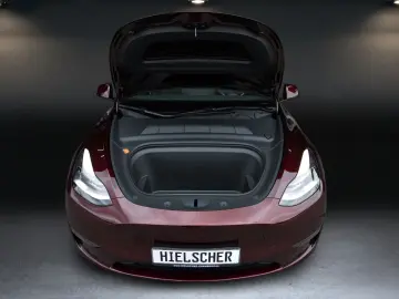 TESLA Model Y Performance AWD MY2023 AHK Unfallfrei