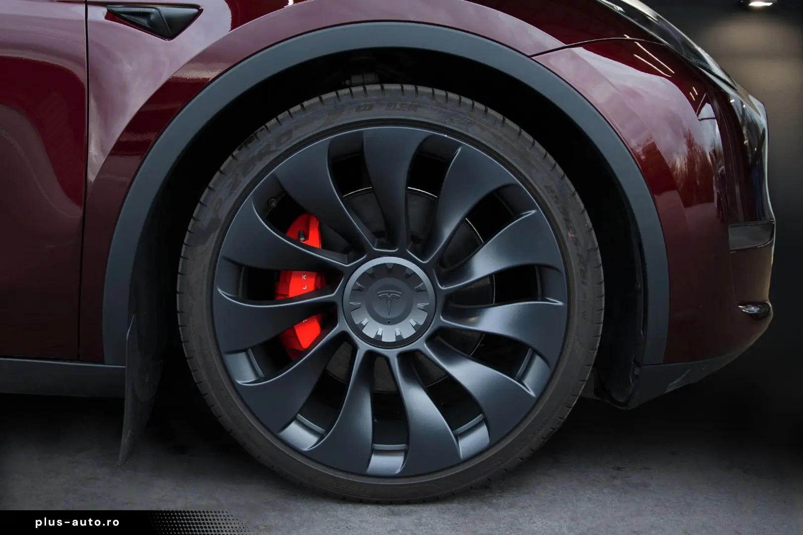 TESLA Model Y Performance AWD MY2023 AHK Unfallfrei