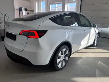 TESLA Model Y Long Range Dual Motor AWD