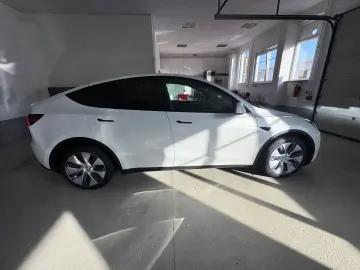 TESLA Model Y Long Range Dual Motor AWD